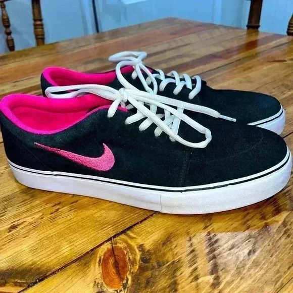 Nike SB Satire Low black/ pink Men’s 536404-016 Embroidered Swoosh